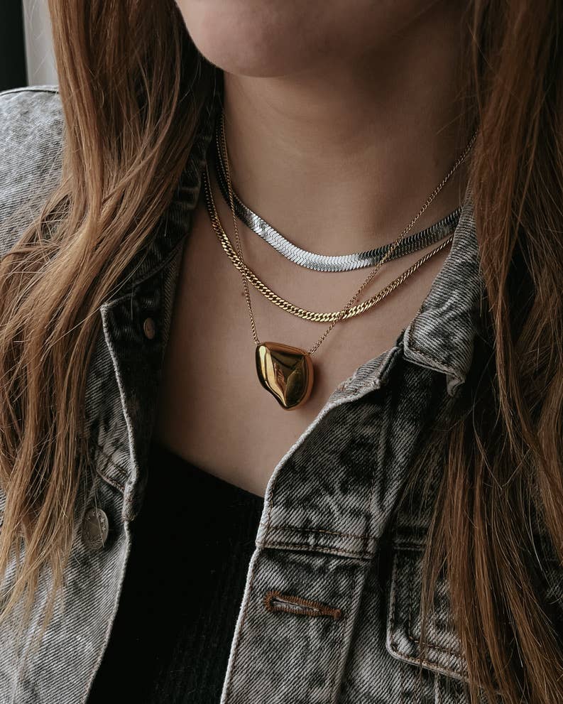 Della Cable Snake Everyday Chain Necklace