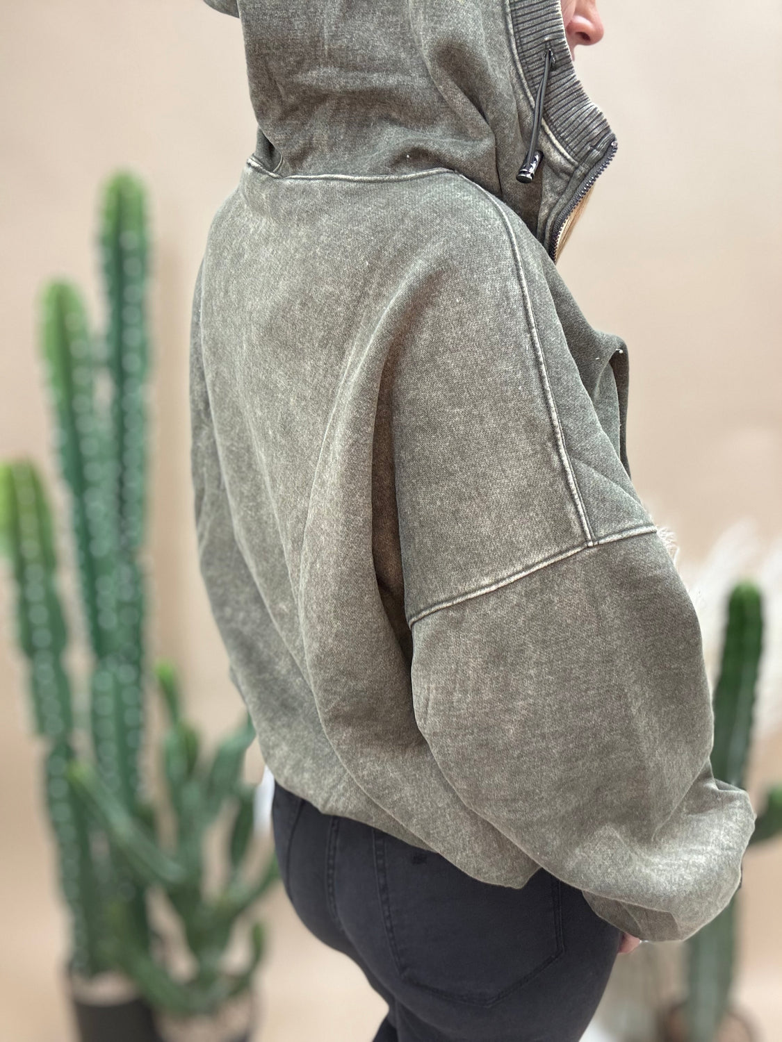 Mesa Olive Acid Washed Sweatshirt