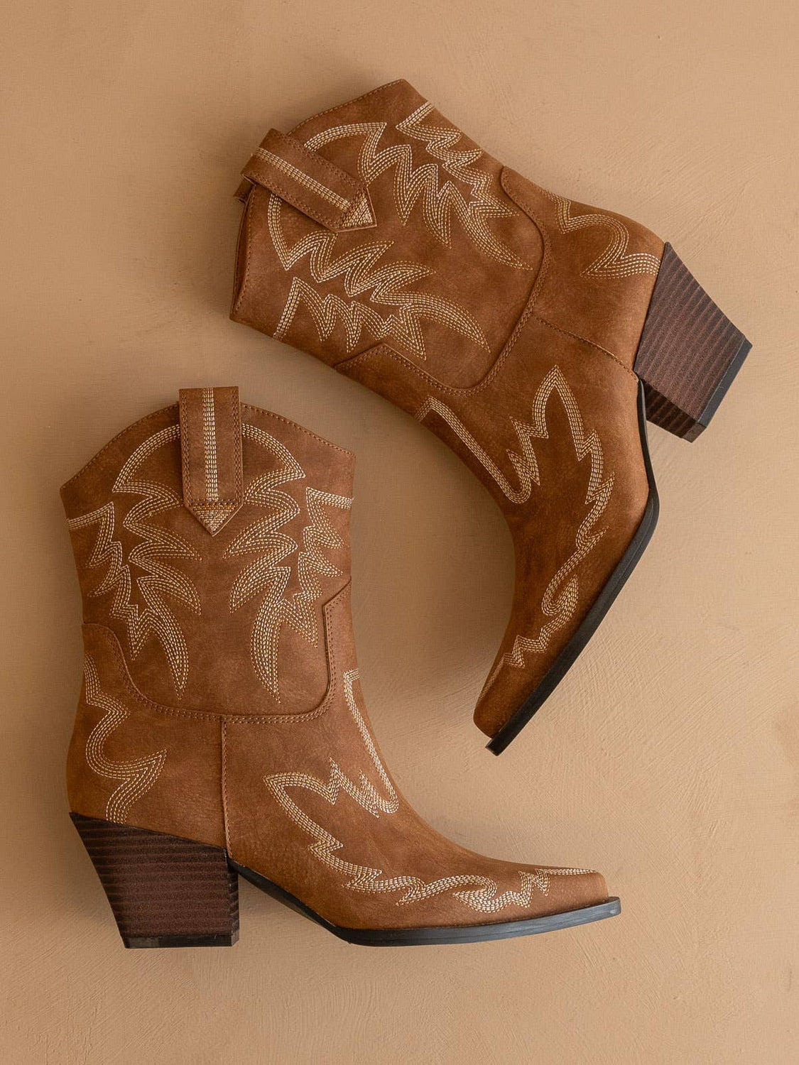 The Nantes Brown | Western embroidered cowboy bootie