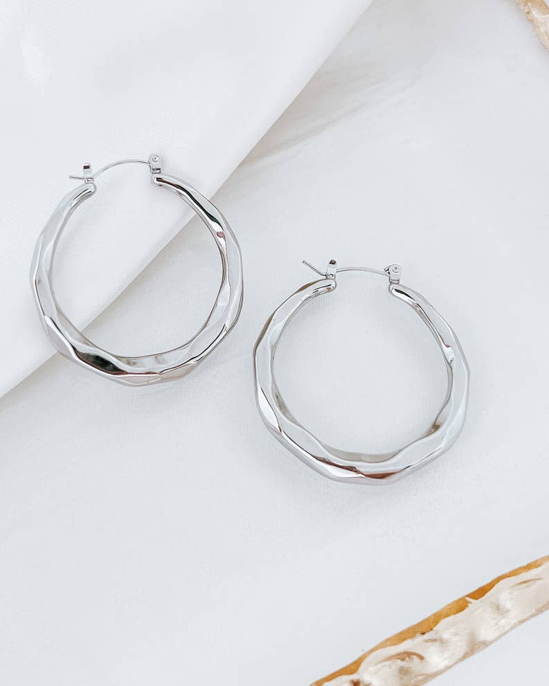 Elvie Hoop Earrings || Silver
