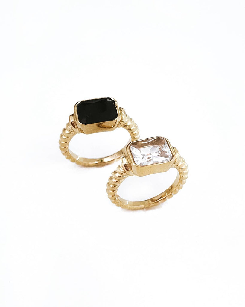 Runa Stone Ring