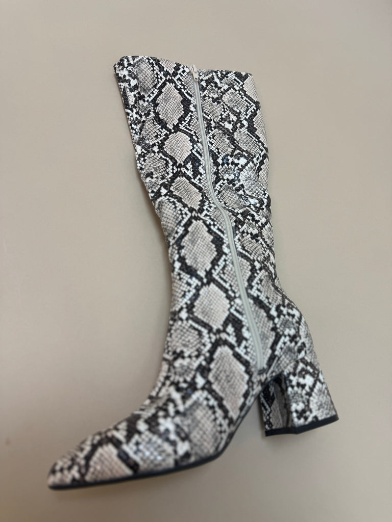 Venom Snake Print Boots