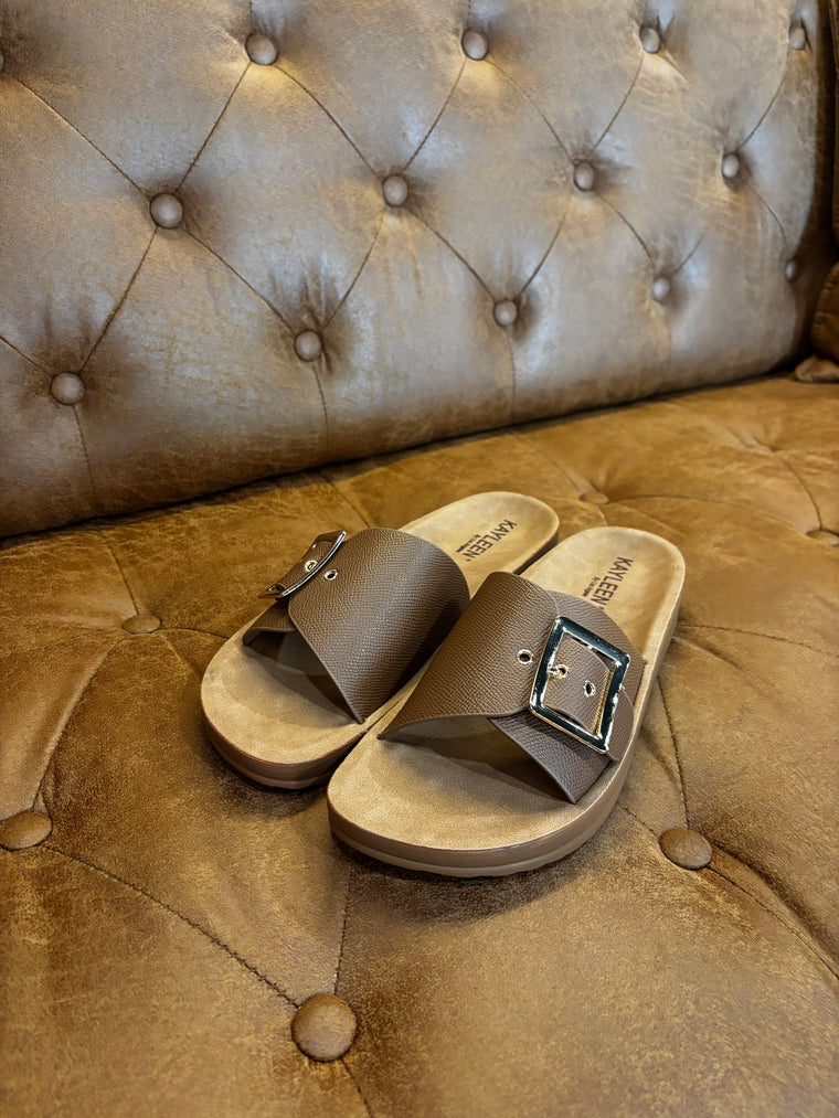 Brown Single Strap Slide