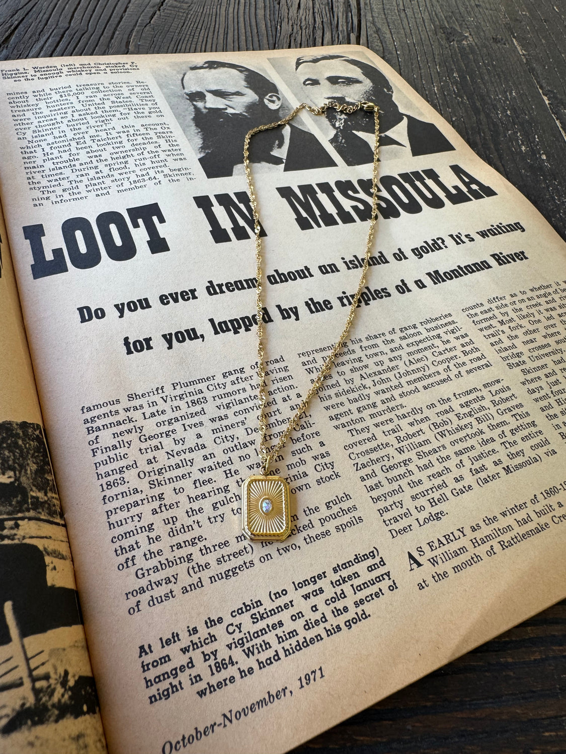 Sunburst Twist Chain Necklace