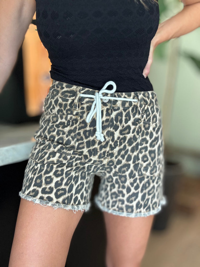 Savanna Patch Pocket Leopard Shorts