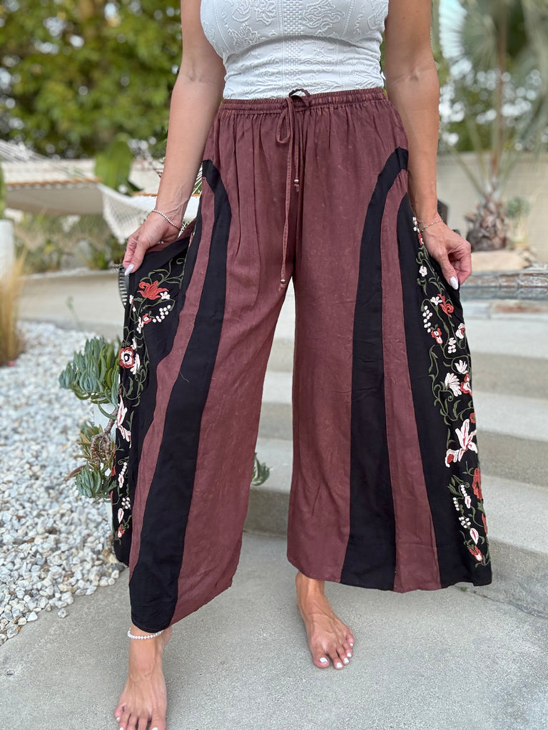 Wilder Embroidered Flow Pant