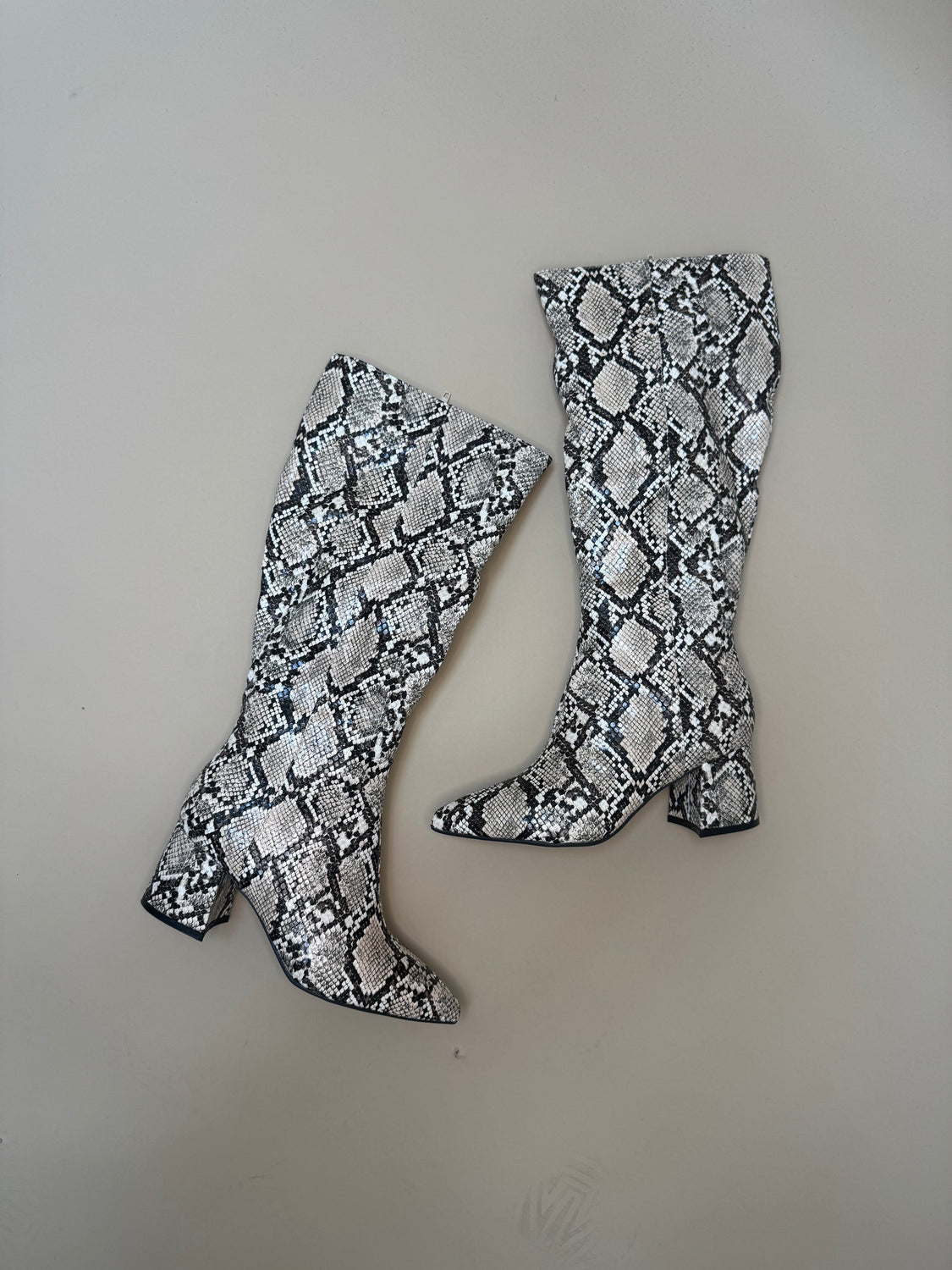 Venom Snake Print Boots