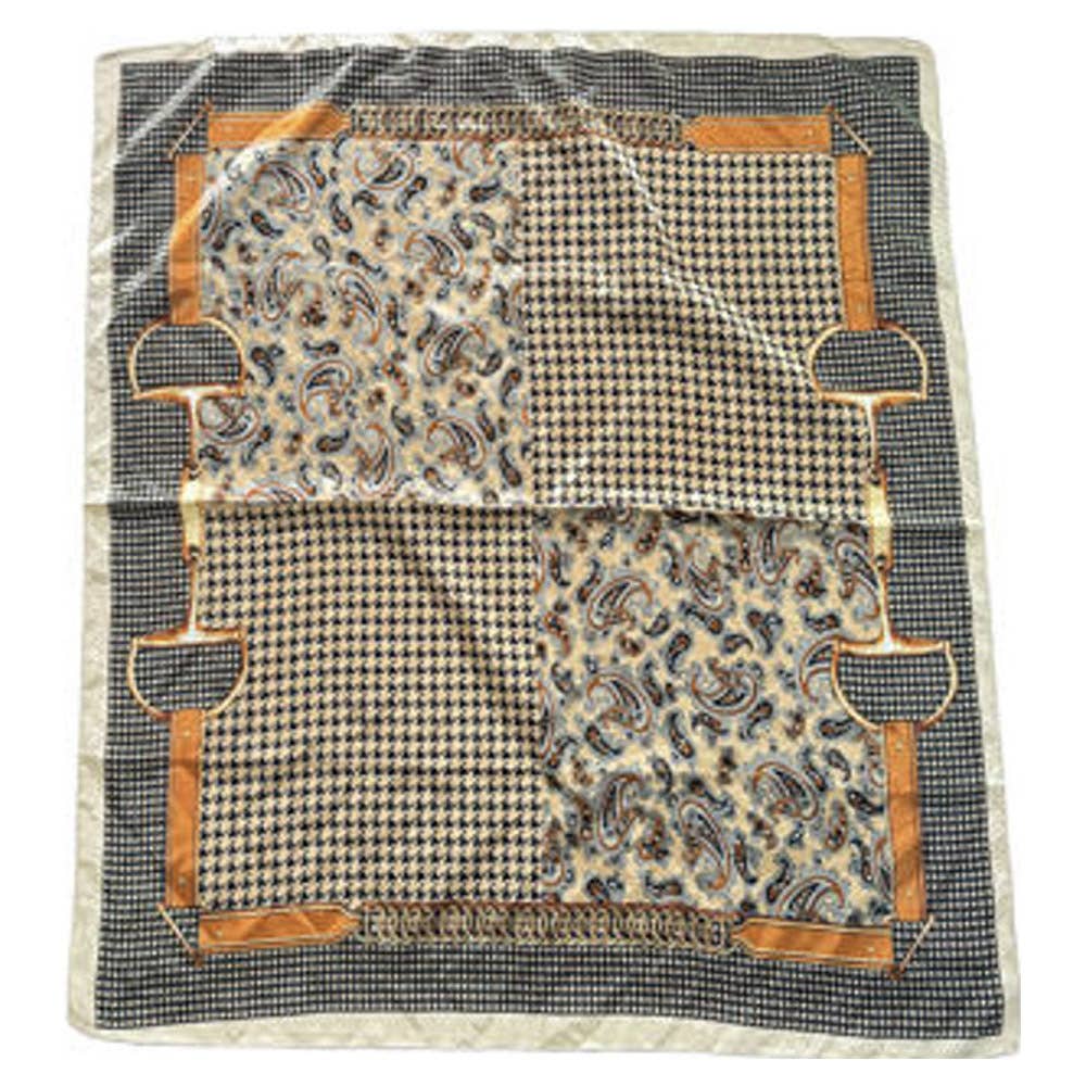 Houndstooth Snaffle Bandana