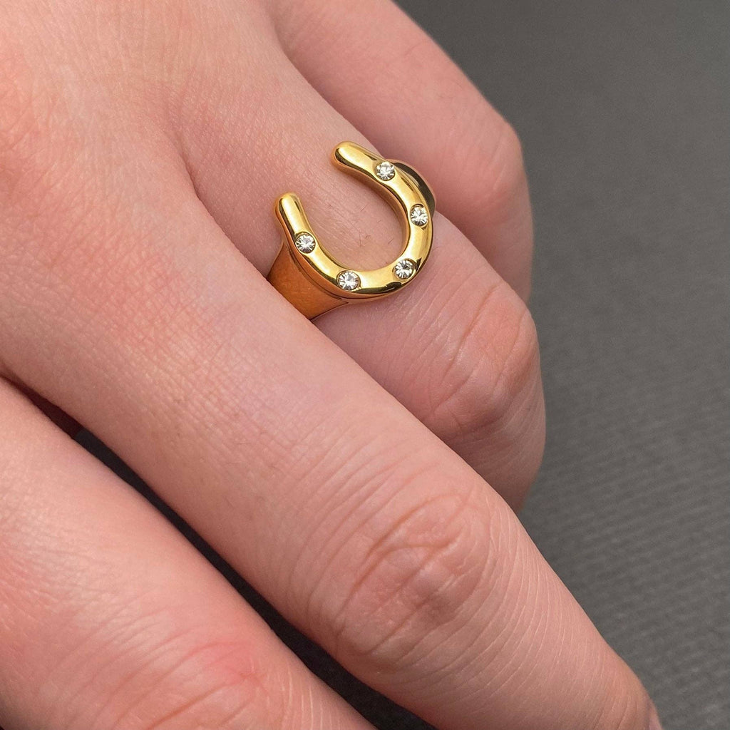 The Horseshoe Ring