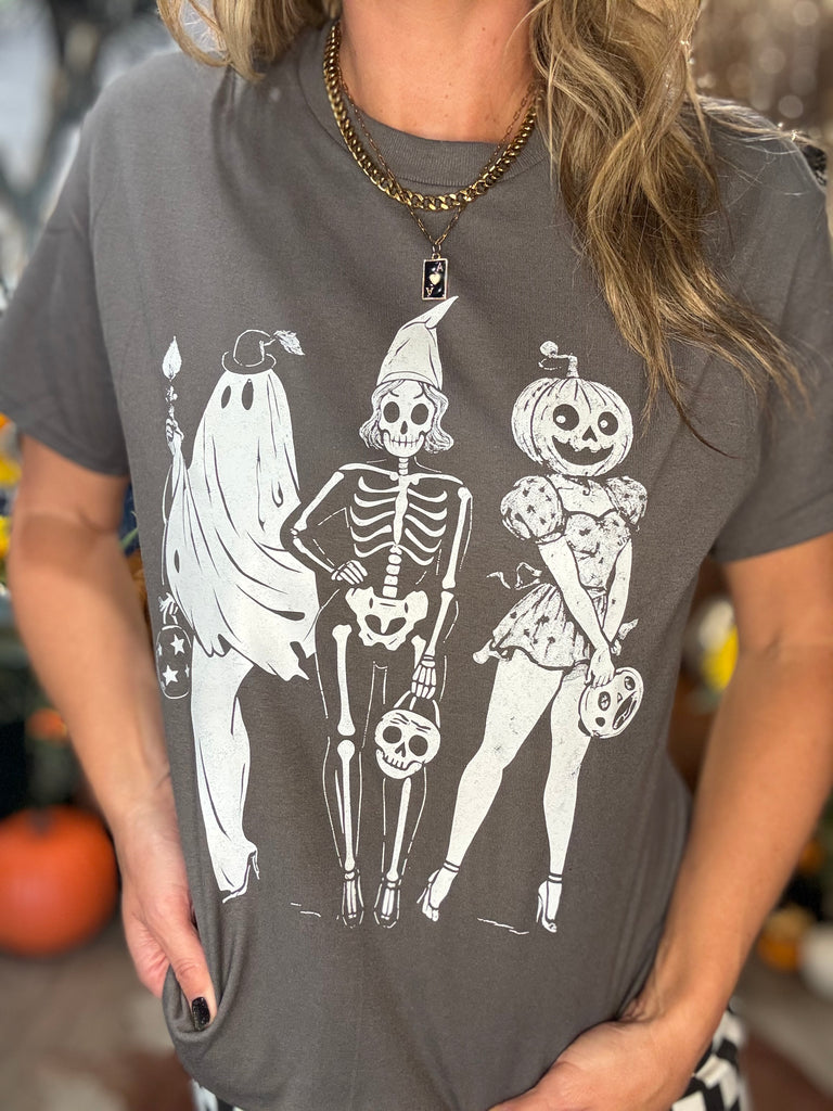 Skeleton Besties Graphic Tee