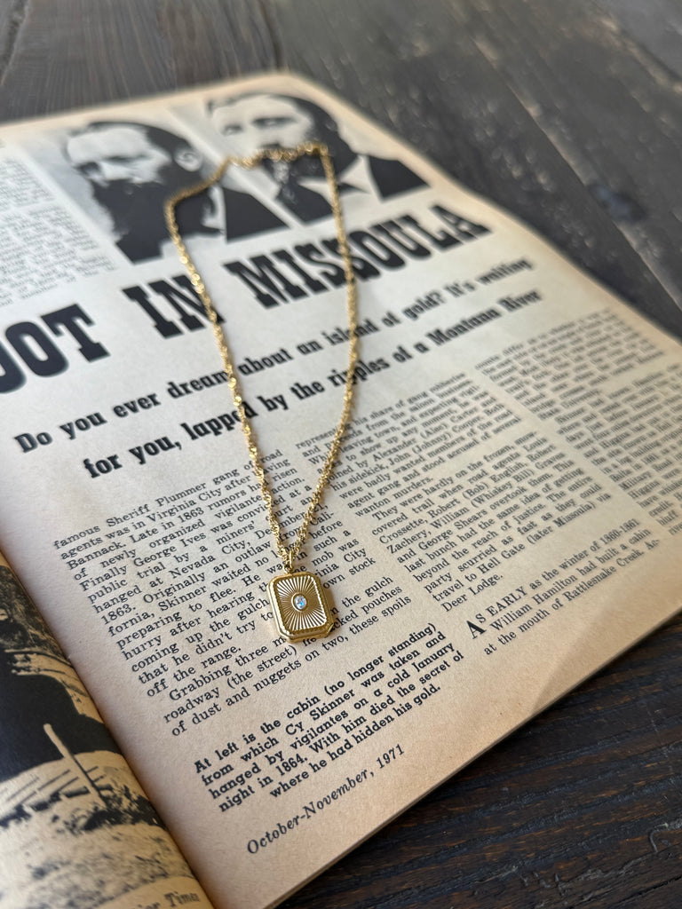 Sunburst Twist Chain Necklace