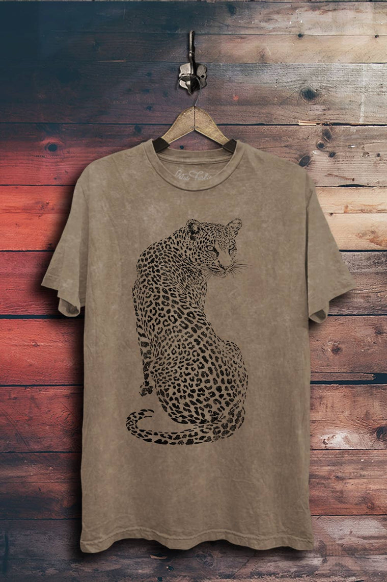 Leopard Animal Graphic Tee