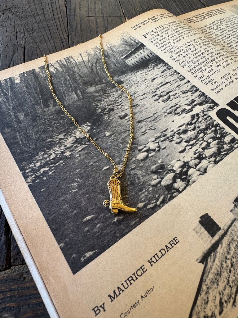 Boot Satellite Chain Necklace