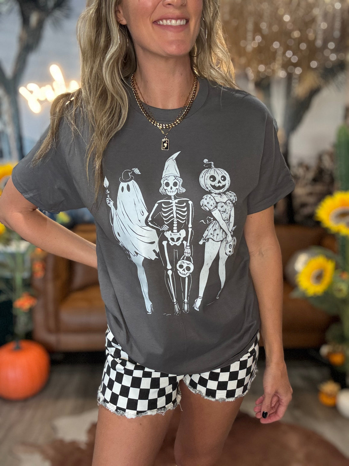 Skeleton Besties Graphic Tee