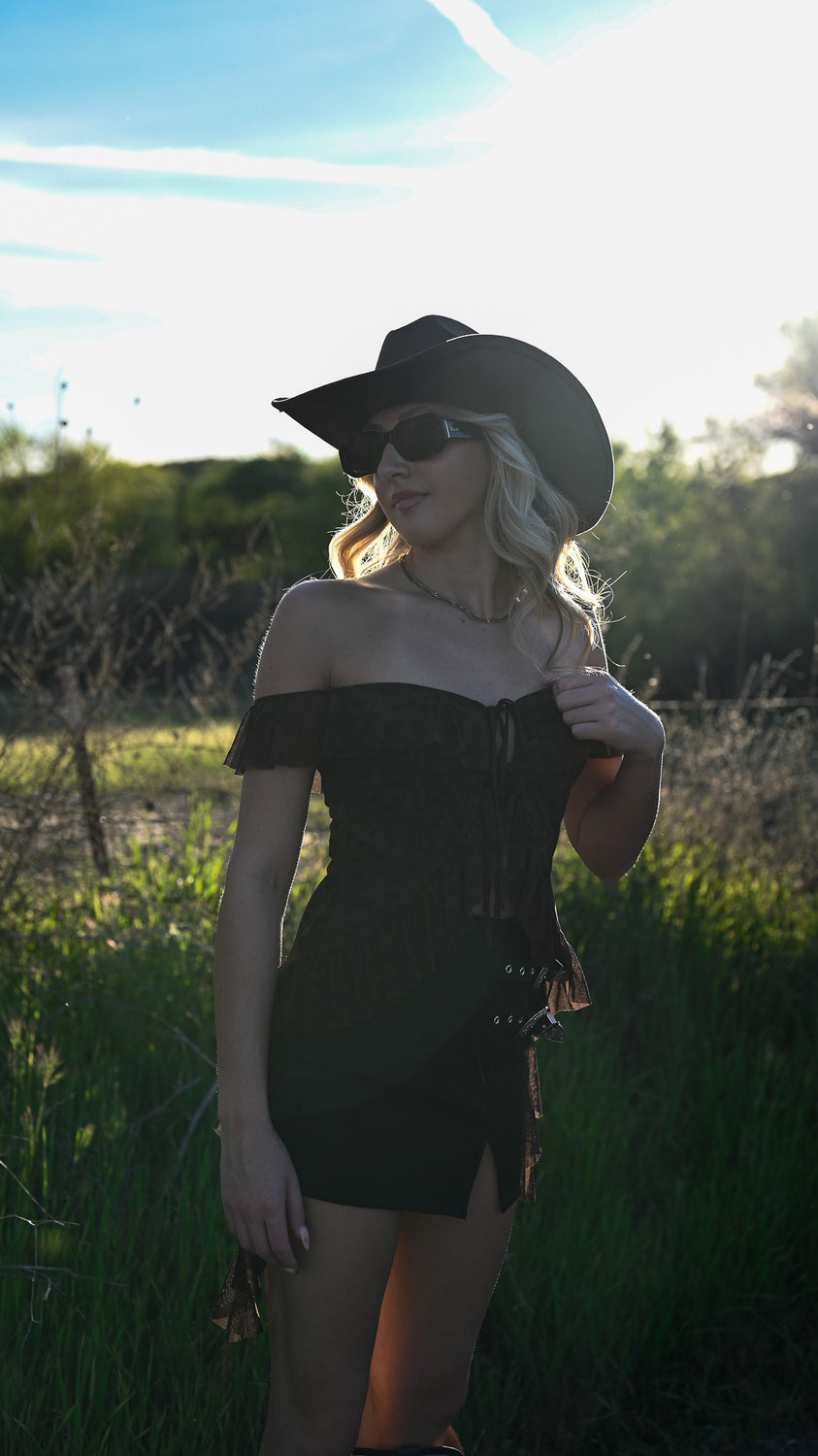 Off The Shoulder Ruffle Leopard Top