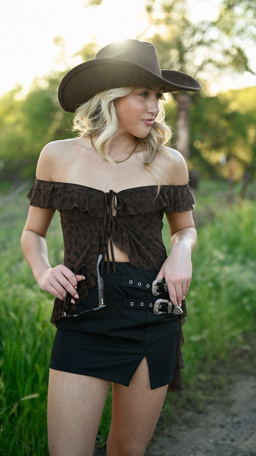 Off The Shoulder Ruffle Leopard Top