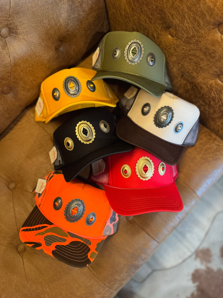 Très Concho Trucker Hat