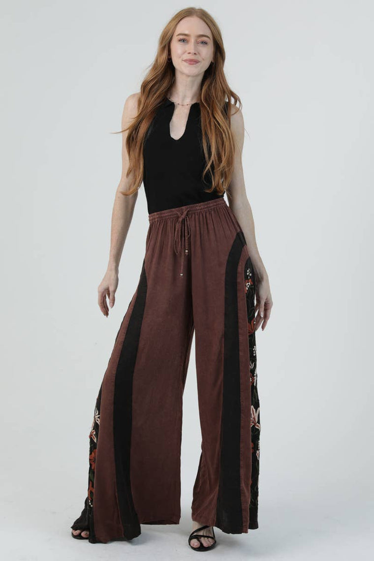 Wilder Embroidered Flow Pant
