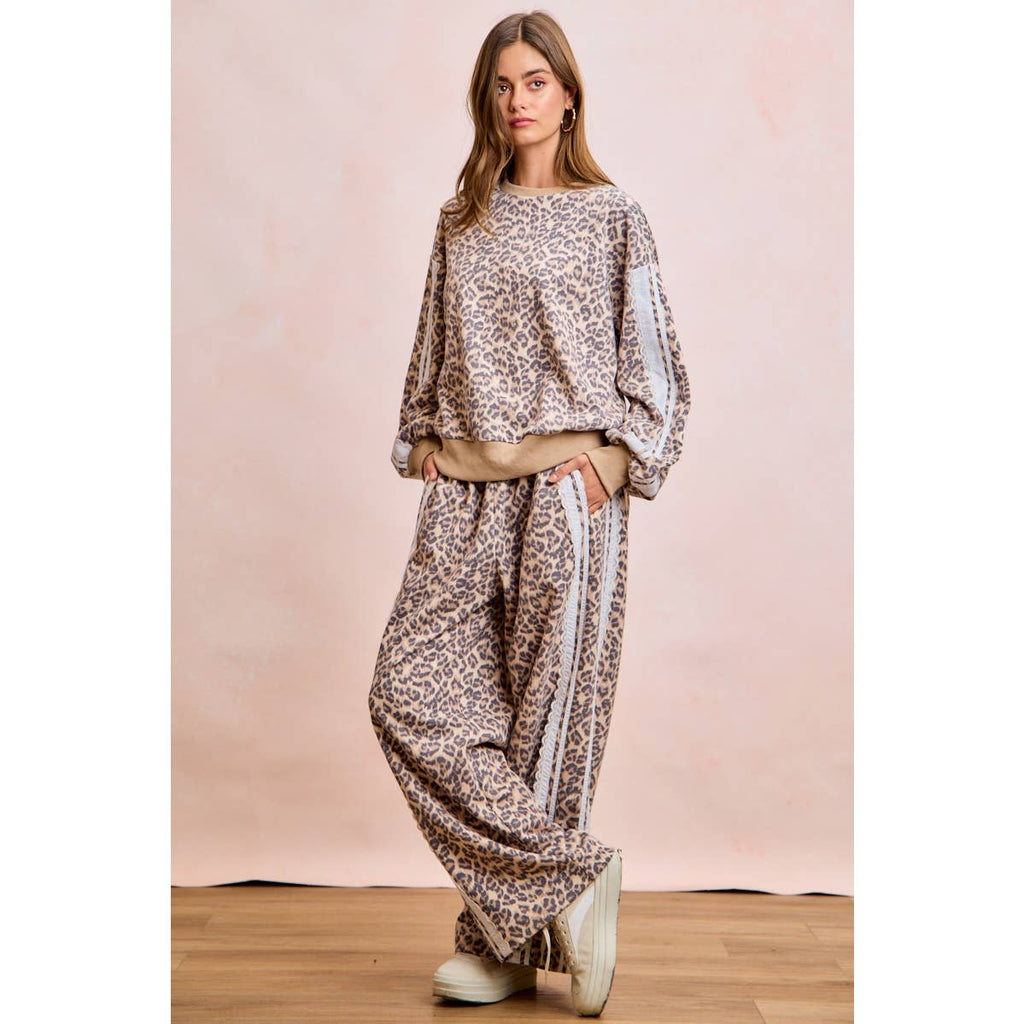 LEOPARD FRENCH TERRY LACE CONTRAST SWEATPANTS