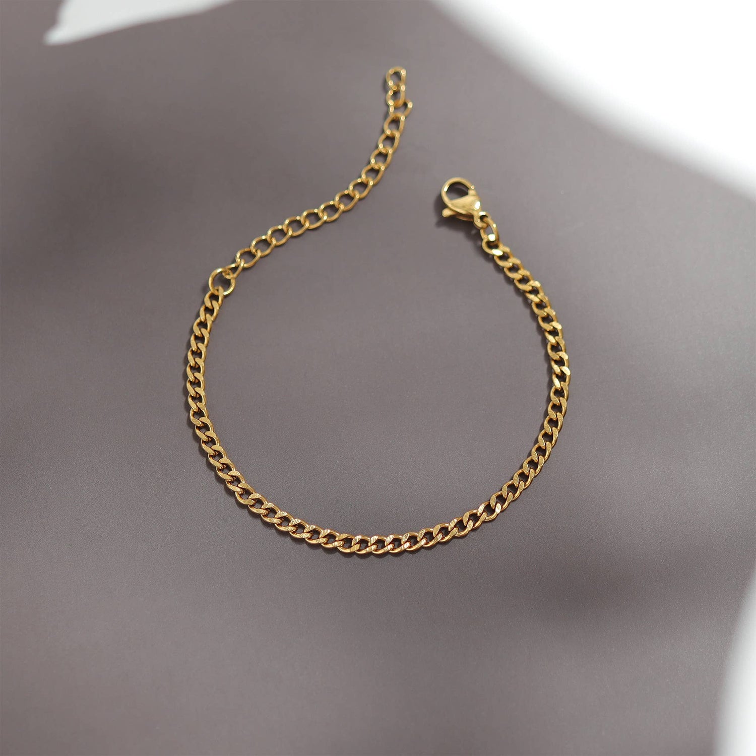 Cut Curb Chain Bracelet
